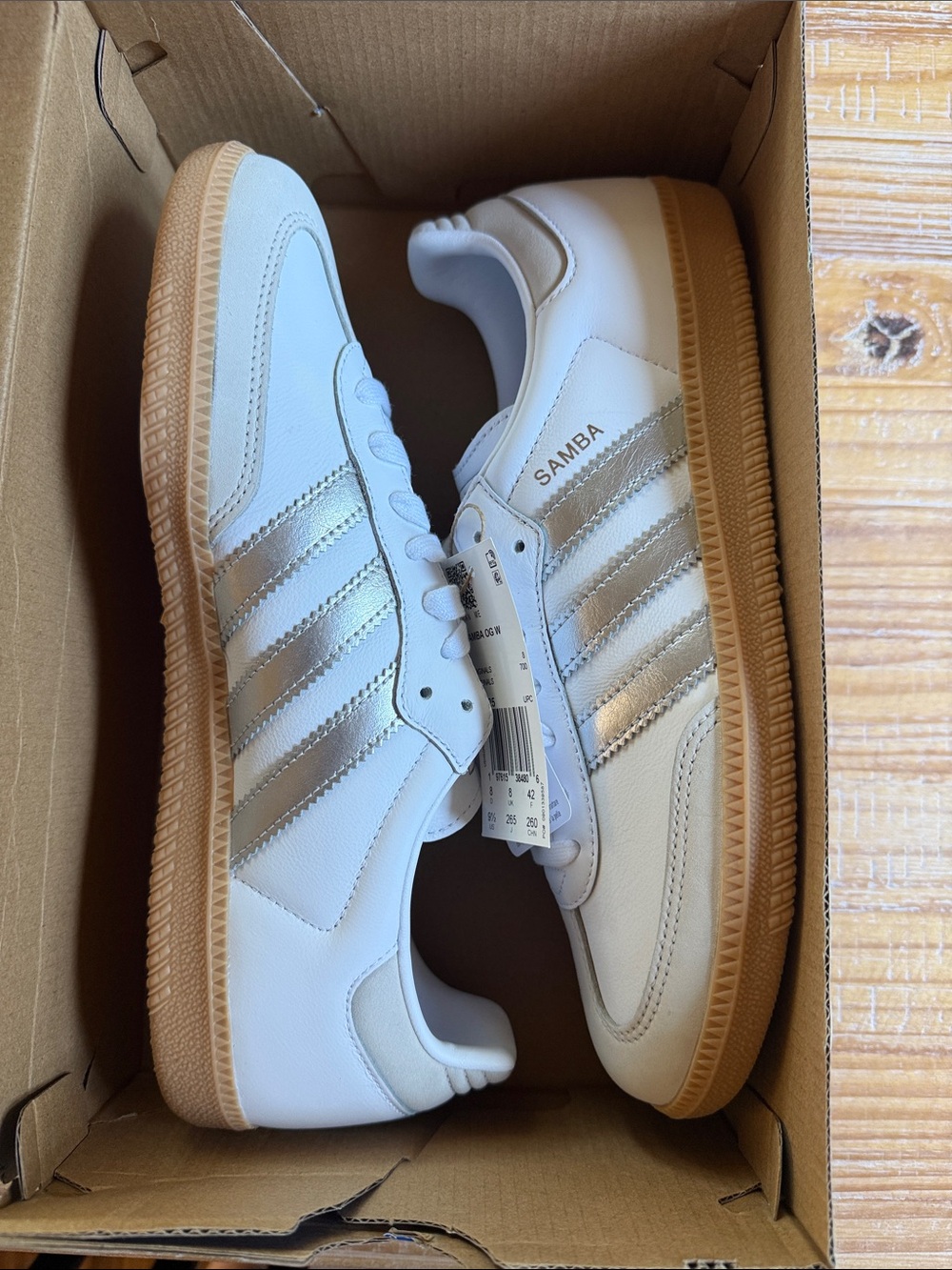 adidas Samba is Women’s White with Gum Sole and Silver Stripes - Picture 7 of 9